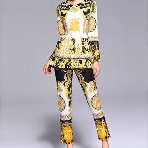 Liang Dian Yi Zu 2 piece set in bright gold, black and white size M (runs small)